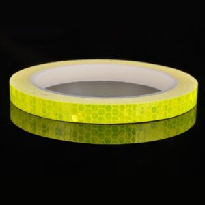 2 x Sticker Reflectorizant "OUTLINE DECO", culoare GALBEN, dimensiune 1cm x 8m AVX-AG402D 2 x Sticker Reflectorizant "OUTLINE DECO", culoare GALBEN, dimensiune 1cm x 8m