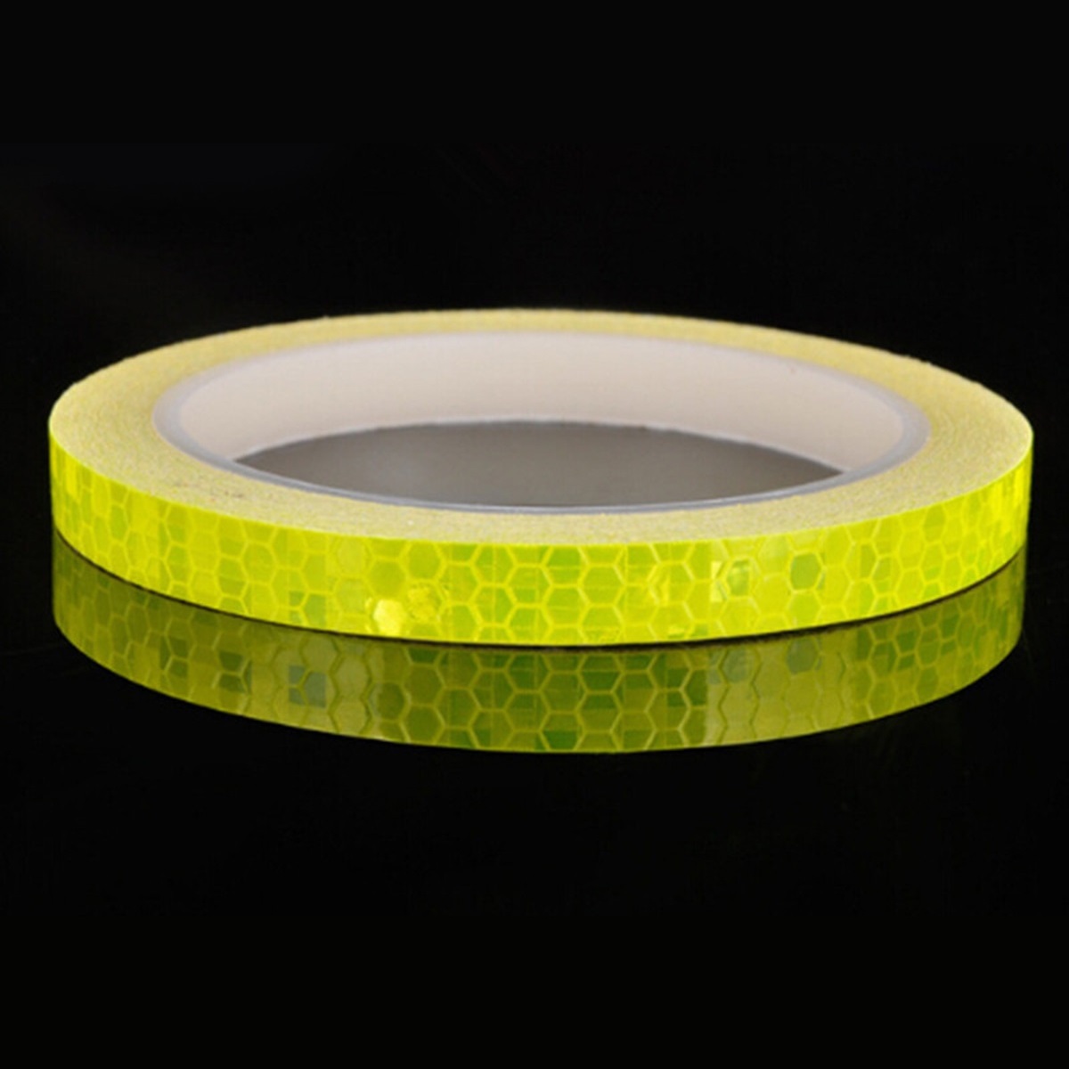 AG402D_ag402d_03.jpg AVX-AG402D 2 x Sticker Reflectorizant "OUTLINE DECO", culoare GALBEN, dimensiune 1cm x 8m