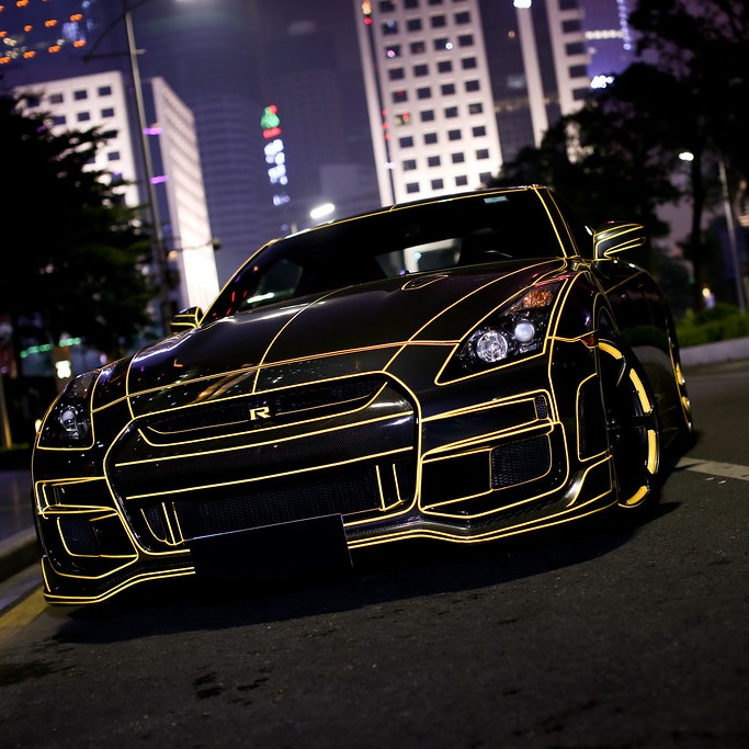 refg1.jpg AVX-AG402D 2 x Sticker Reflectorizant "OUTLINE DECO", culoare GALBEN, dimensiune 1cm x 8m