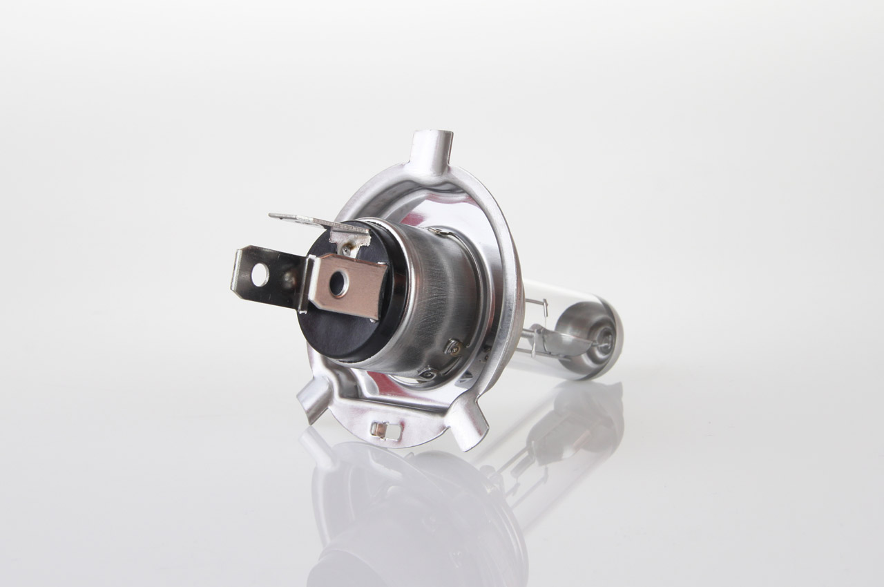 5_yayt-qz.jpg AVX-AM01402 Set becuri cu halogen H4 12V 60 / 55W LumiTec SILVER + 100% DUO BOX