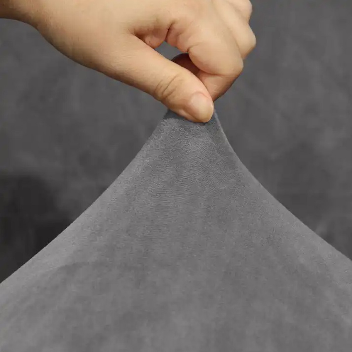 DA70_da70_05-1.jpg AVX-DA70 Husa universala pentru canapea standard cu 3 locuri, imitatie catifea, culoare GRI