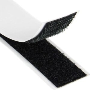 Banda Velcro autoadeziva, dimensiuni 30mm latime x 100cm lungime, culoare neagra